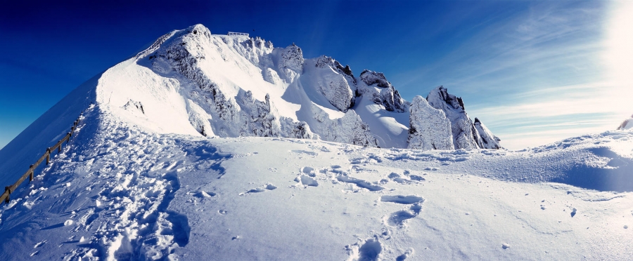 sommet-puy-de-sancy-enneige_uxga